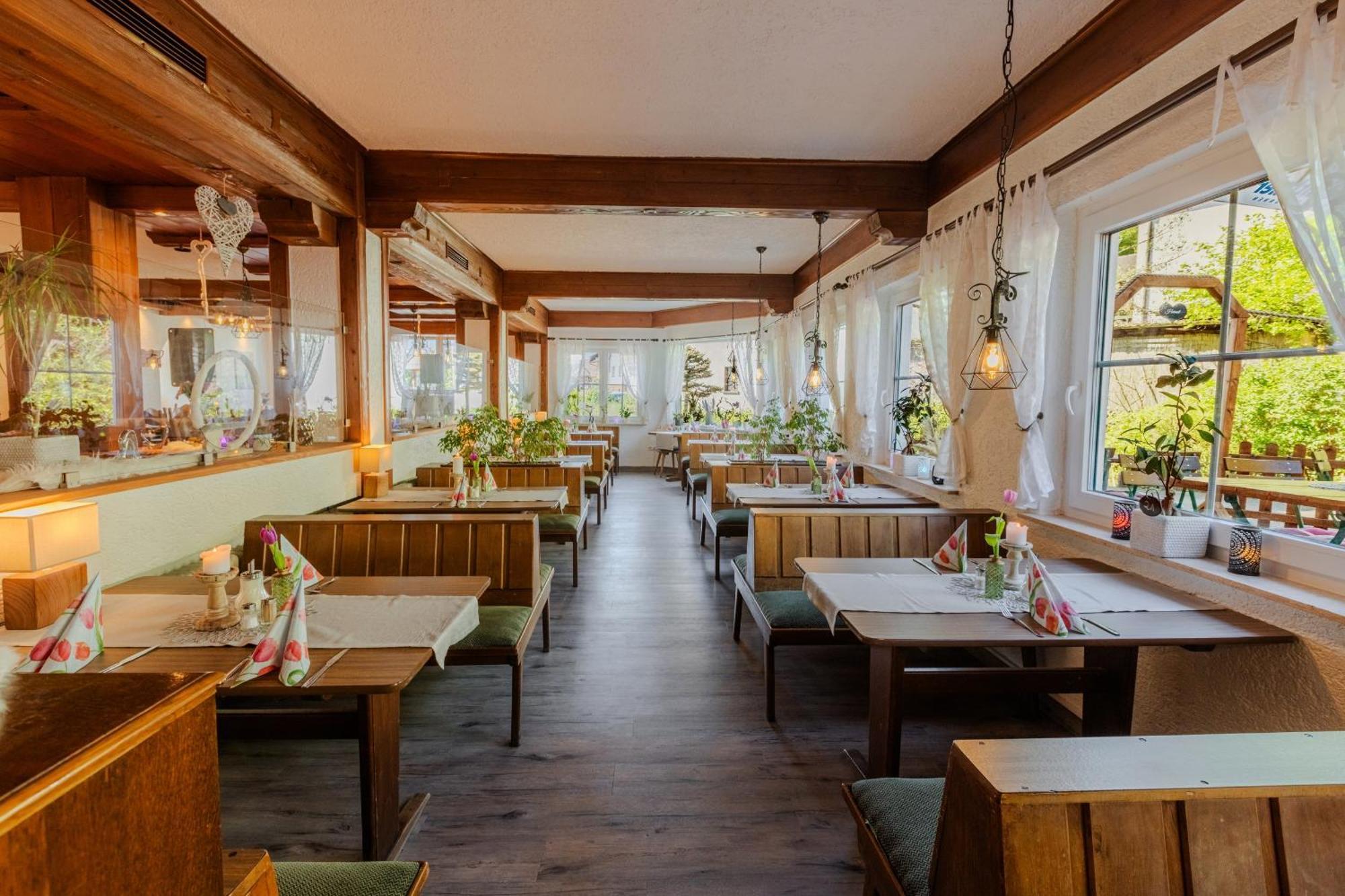 Landgasthof Zur Linde Heimbuchenthal Zewnętrze zdjęcie
