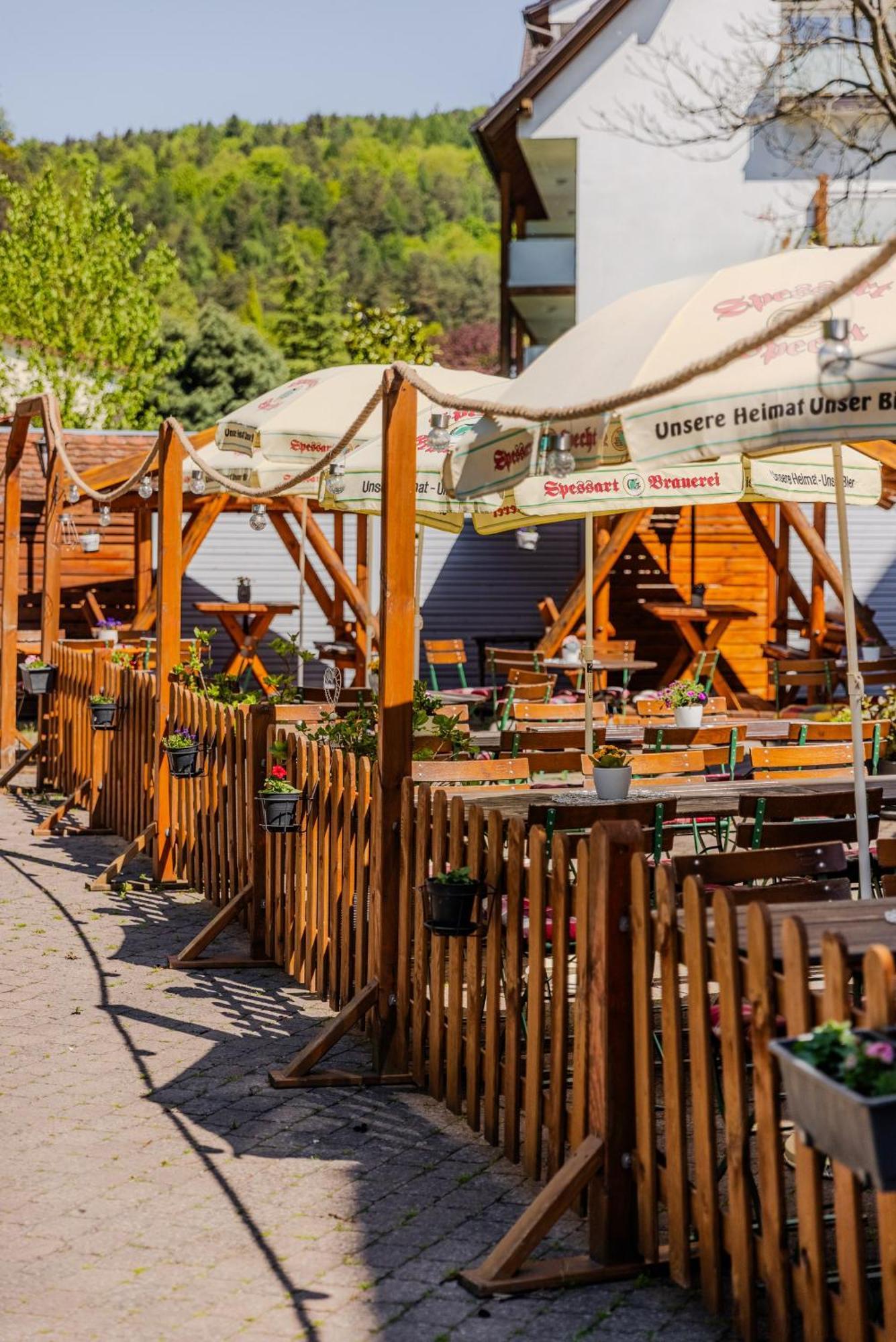 Landgasthof Zur Linde Heimbuchenthal Zewnętrze zdjęcie