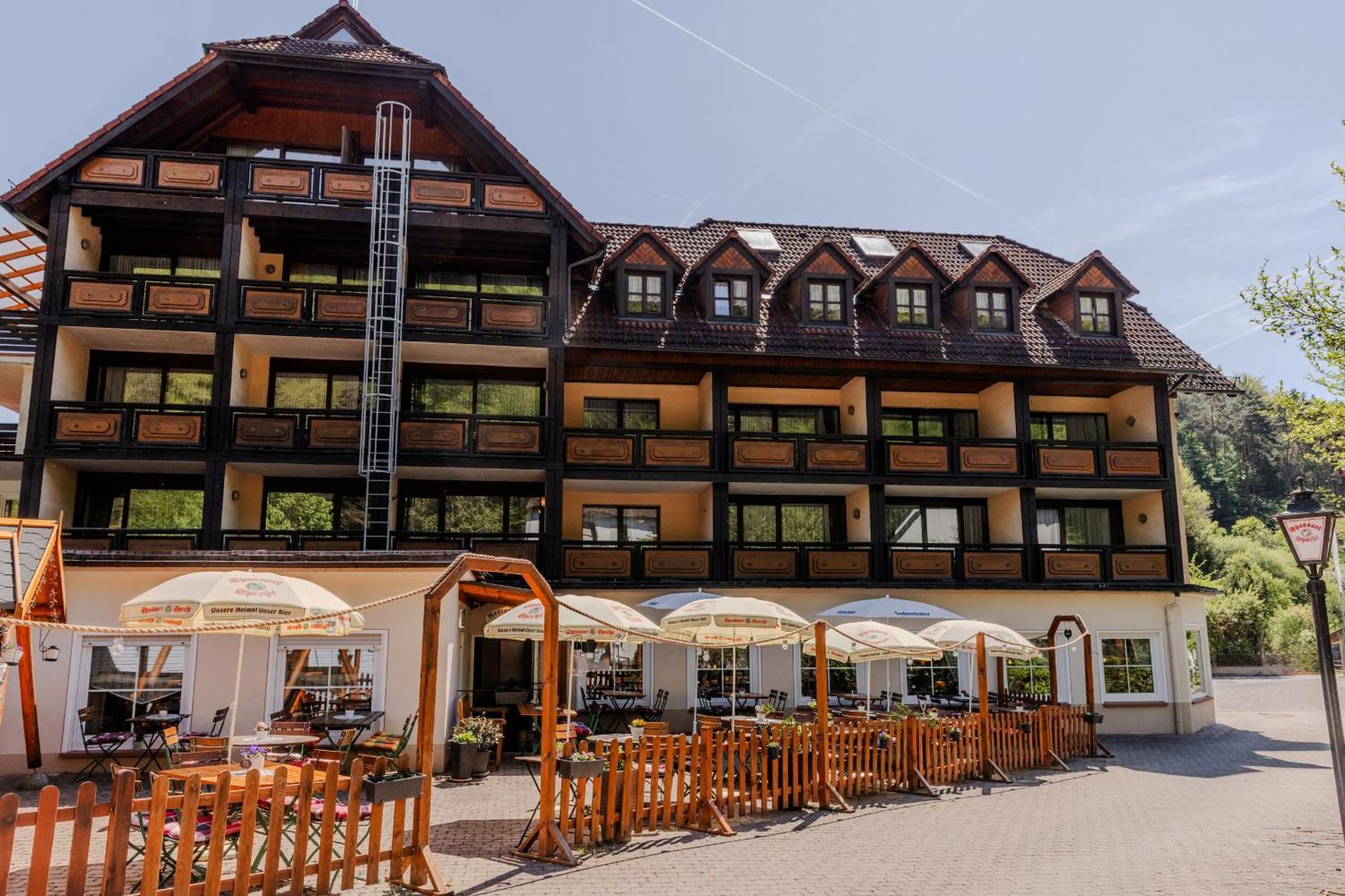 Landgasthof Zur Linde Heimbuchenthal Zewnętrze zdjęcie